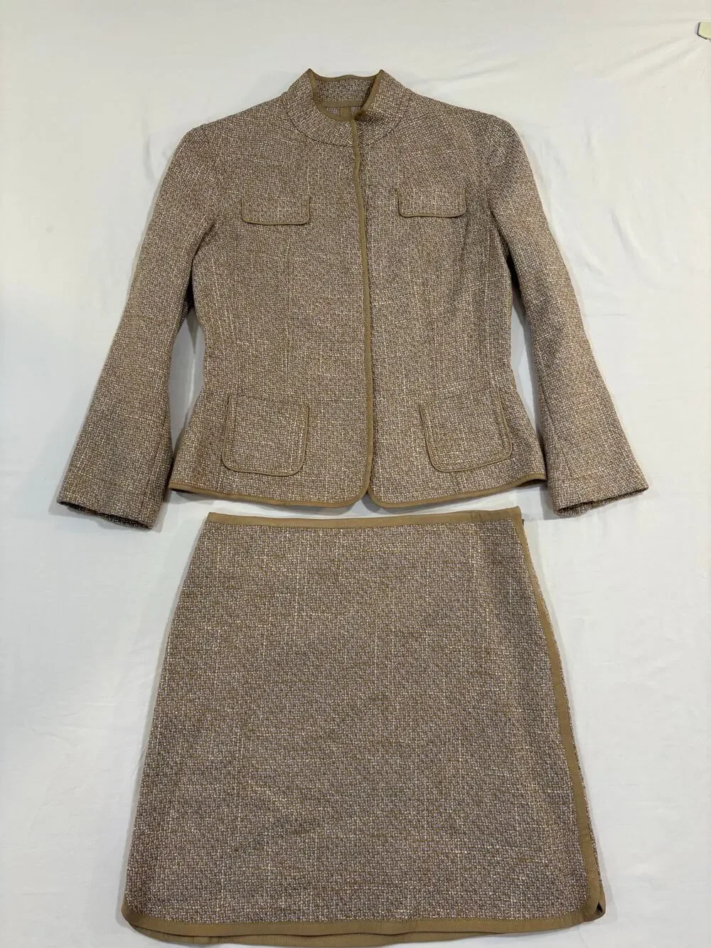Elie Tahari Virgin Wool Blend Beige Tweed Skirt Jacket Suit Set Size 6
